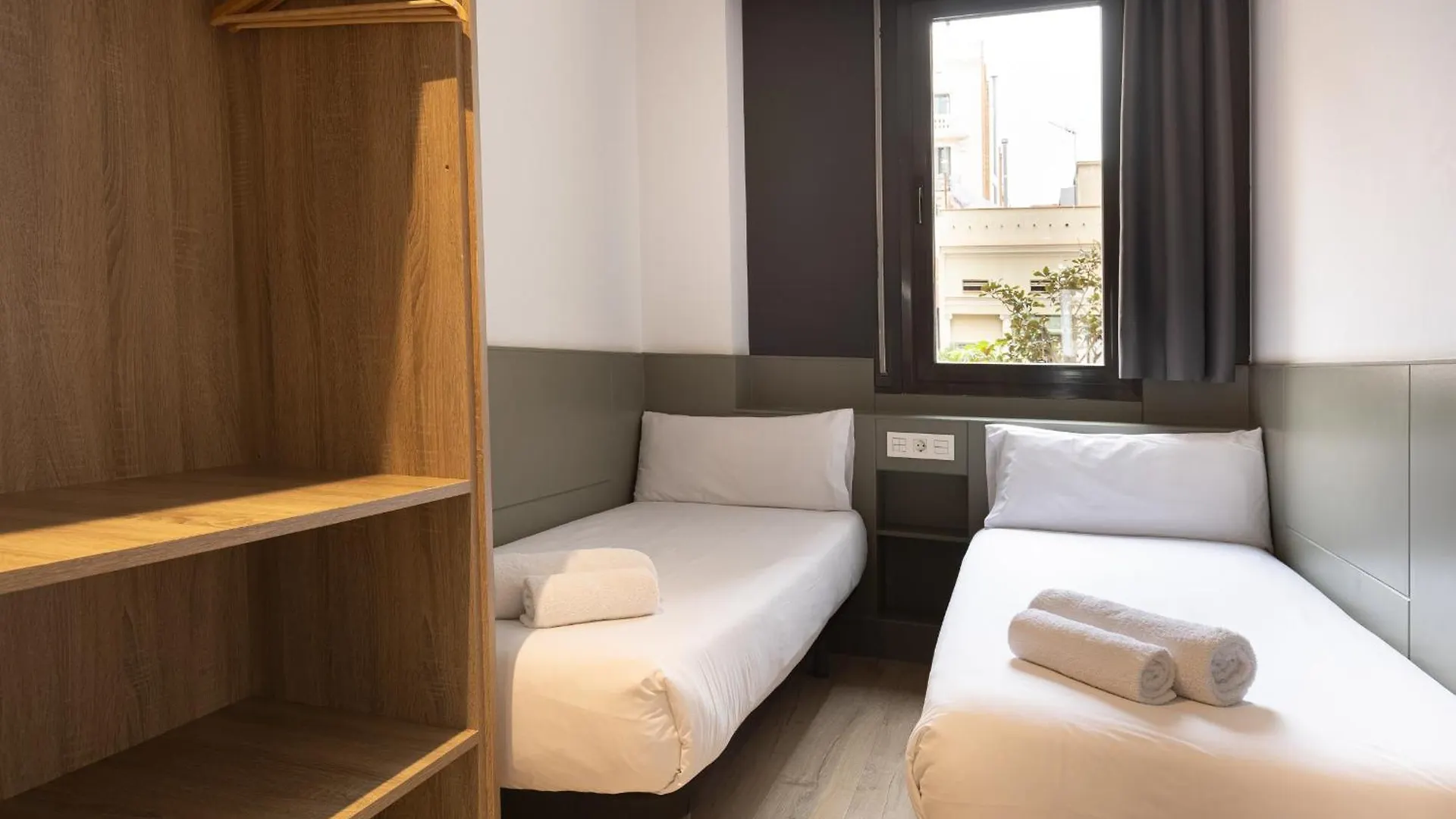Enjoybcn Patio De Gala Apartment Barcelona Spain