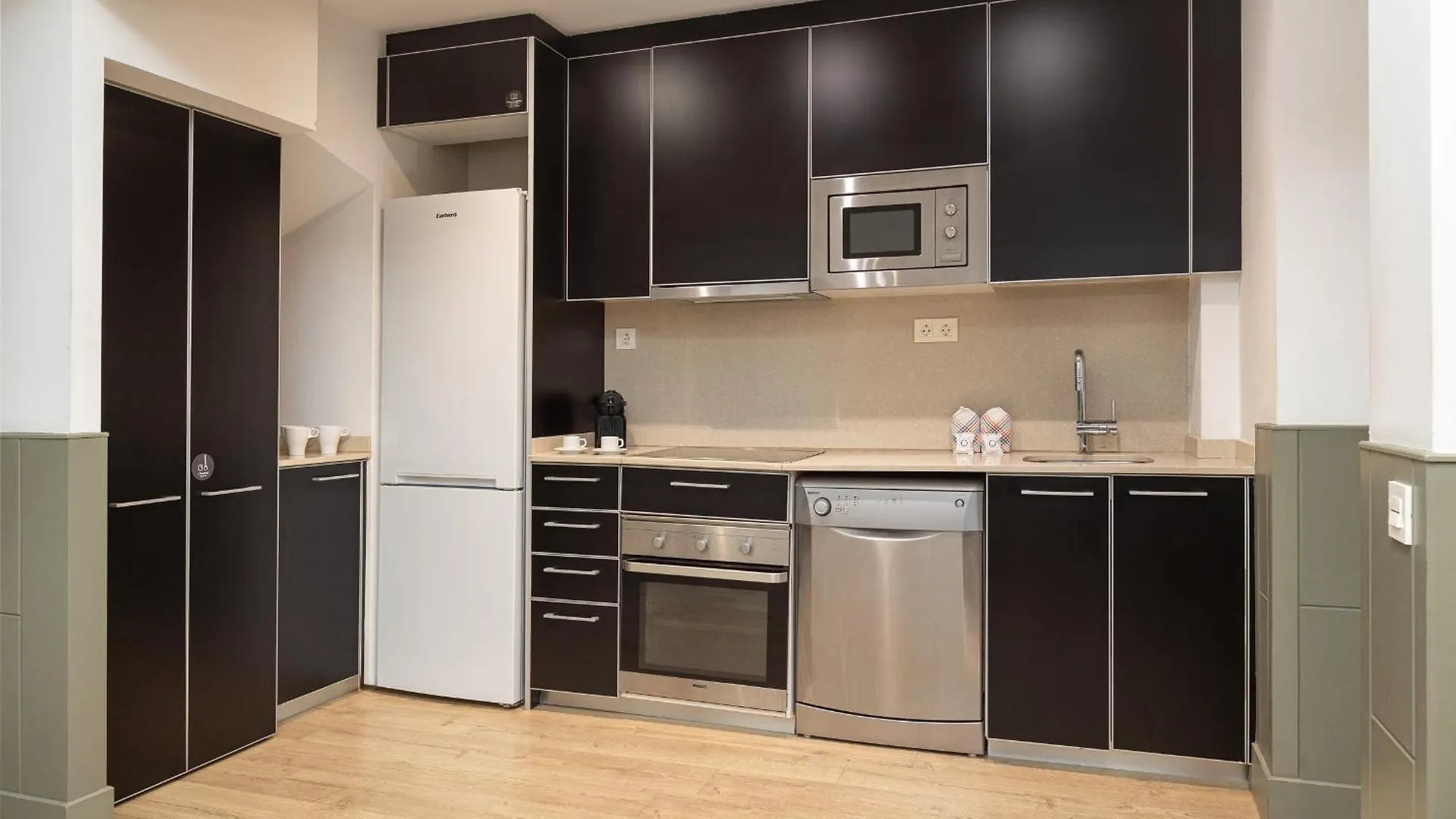Apartamento Enjoybcn Patio de Gracia Barcelona
