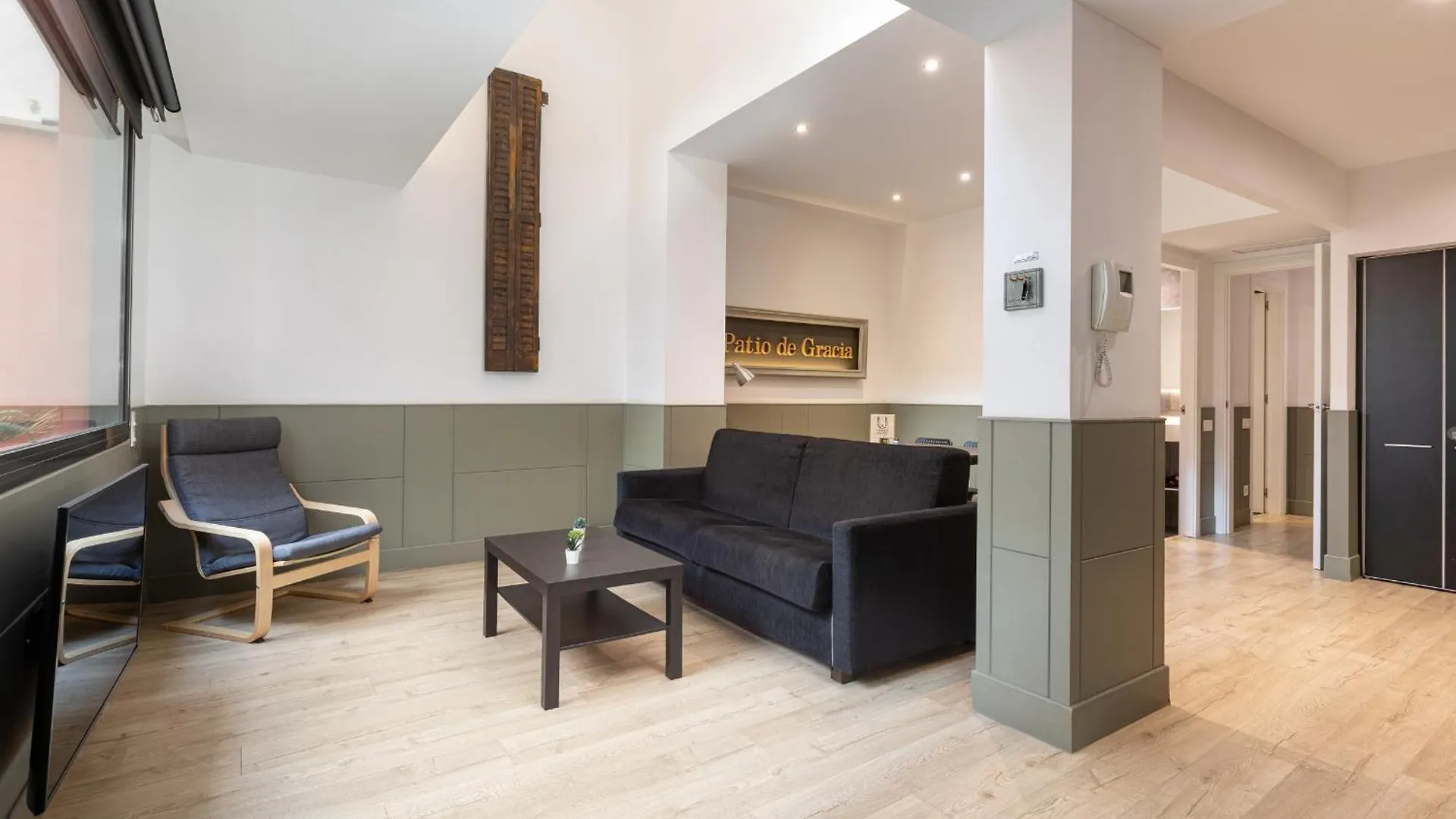 Enjoybcn Patio De Gala Apartment Barcelona