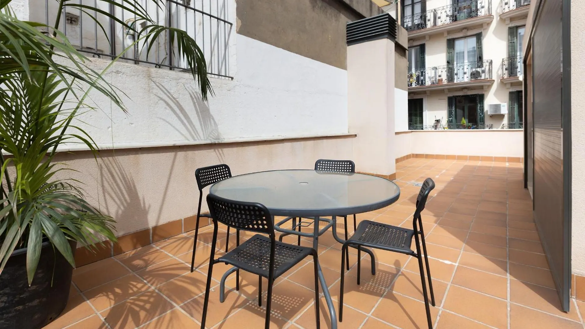 Enjoybcn Patio De Gala Apartment Barcelona