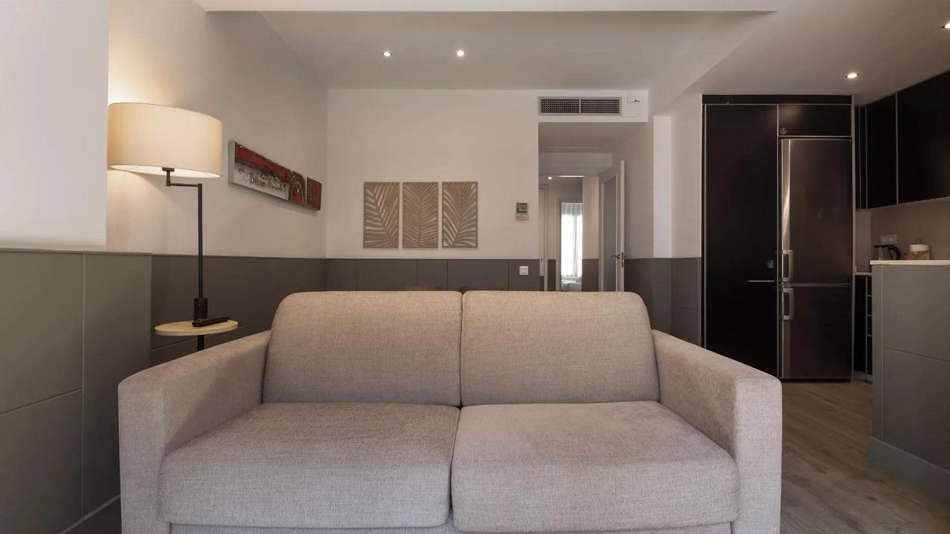 Enjoybcn Patio De Gala Apartment Barcelona