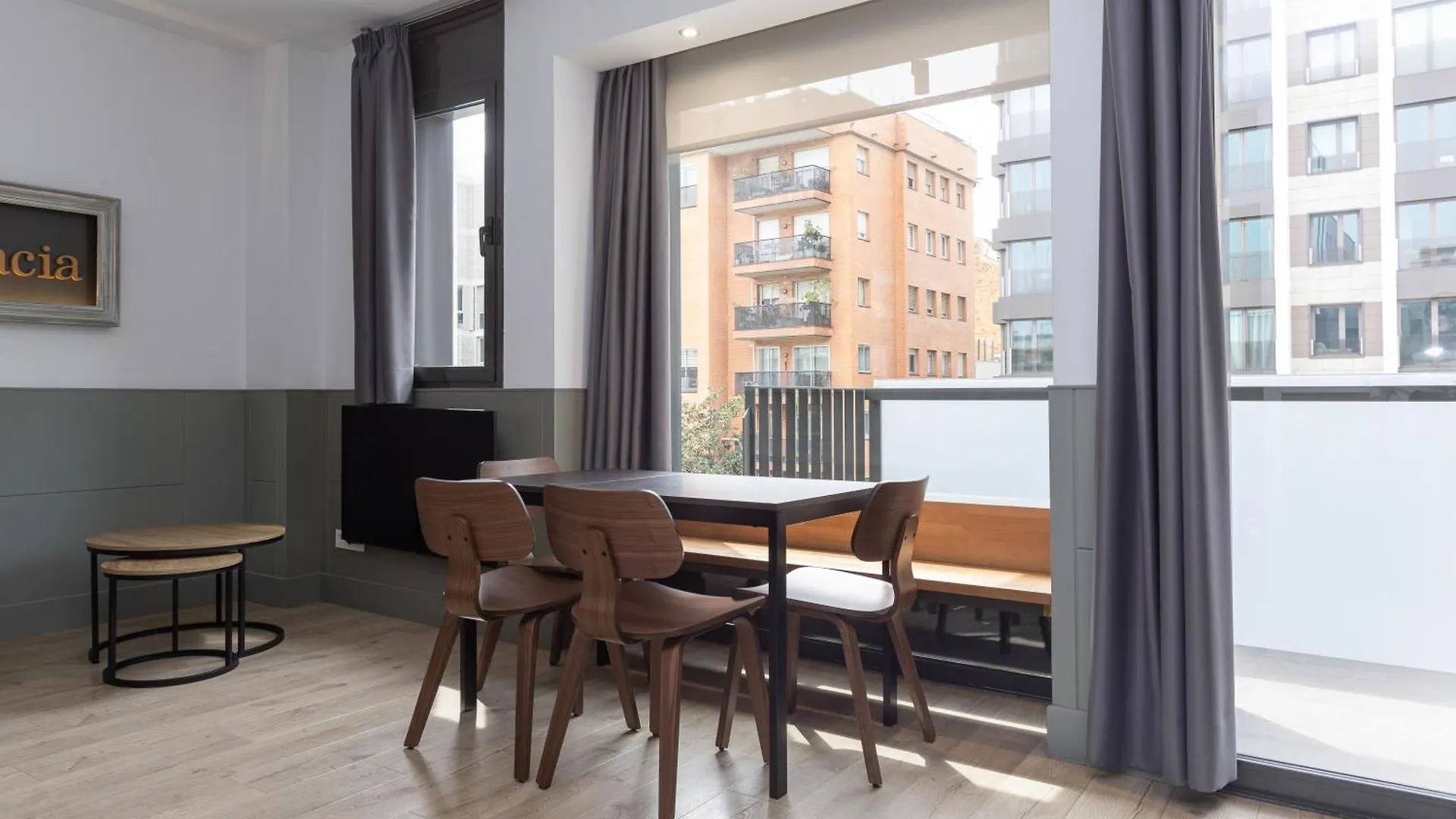 Enjoybcn Patio De Gala Apartment Barcelona