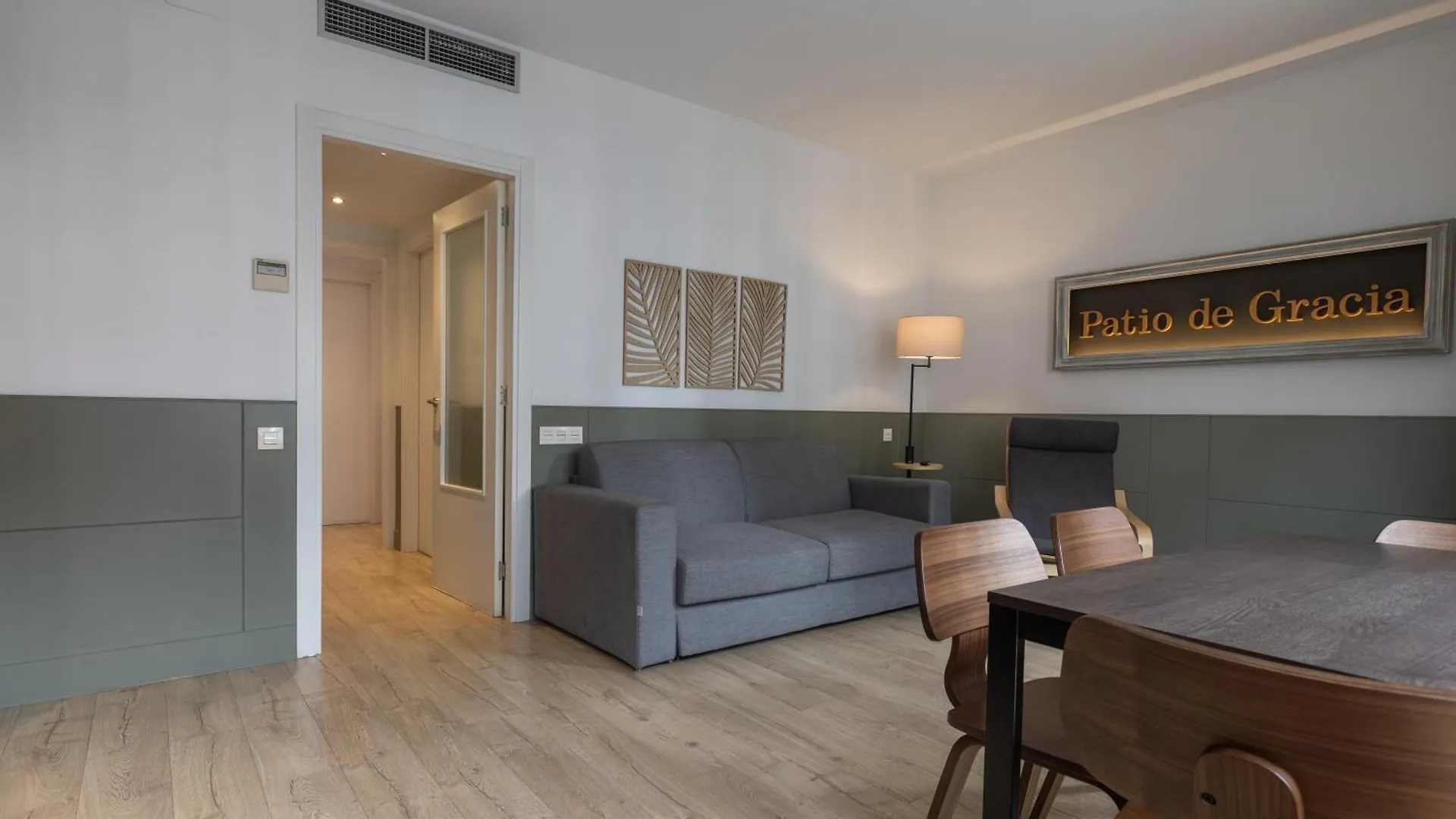 Enjoybcn Patio De Gala Apartment Barcelona