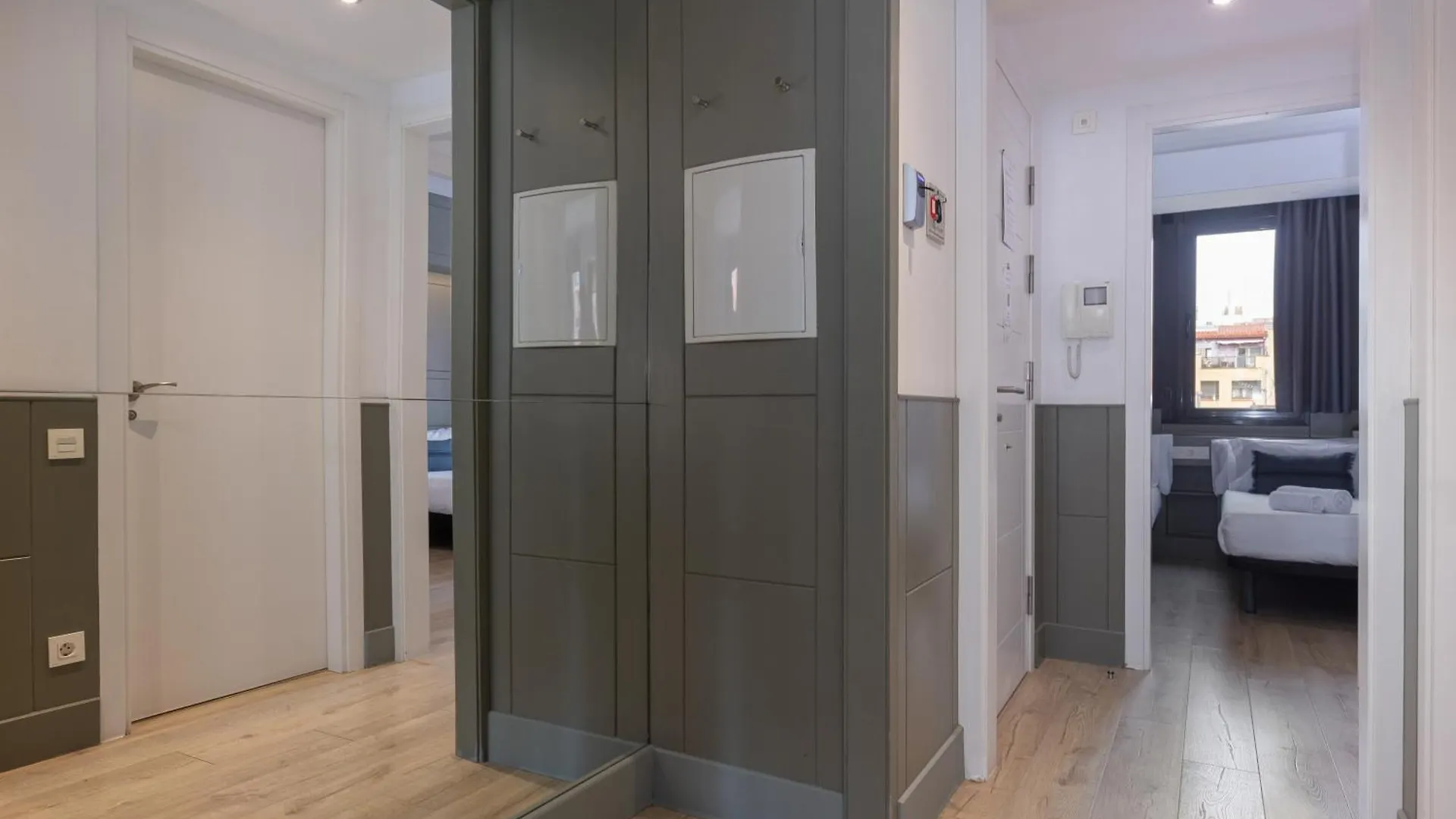 Enjoybcn Patio De Gala Apartment Barcelona 0*,