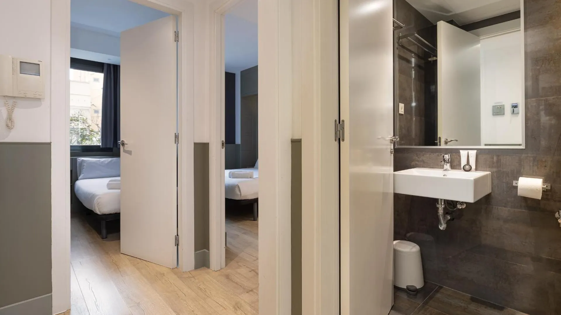 Enjoybcn Patio De Gala Apartment Barcelona